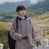 Casaco suéter com capuz listrado para homens outono e inverno Novo Design pelúcia de veado solta estilo coreano suéter preguiçoso