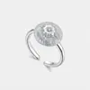 Anillo de Manualidad con Dibujo de Margarita de Nicho con Sentido de Diseño para Mujer Lujo Ligero Moda Simple Sentido de Gama Alta Abierto Ajustable Joyería