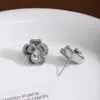 Novedad Primavera Verano 2025 Estilo Corazón Circonita Estilo Retro Hong Kong Flores Pendientes Diseño Nicho Pendientes de Gama Alta Elegantes