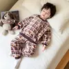 Pijama de franela engrosada para niños, conjunto de ropa de estar de dibujos animados para niños en invierno, pijama cálido para bebés niños, invierno