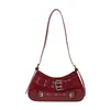 Yaozi 2026 outono inicial nova bolsa de ombro casual versátil com tachas, bolsa feminina estilosa e moderna, bolsa transversal