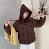 Nova jaqueta curta de algodão leve com capuz estilo coreano de inverno para mulheres, casaco de algodão moderno e quente estilo puffer