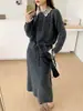Nuevo Conjunto de Punto de Dos Piezas para Mujer Otoño/Invierno 2026: Cárdigan Suéter de Encaje Patchwork con Corbata y Falda de Cintura Alta Estilo Suave