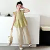 Conjunto de Dos Piezas para Niñas de Verano: Blusa con Mangas Acampanadas y Pantalones de Pierna Ancha, Nuevo Estilo Festivo 2026, Atuendo Casual de Moda para Niños Mayores