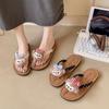 Chanclas de Nuevo Estilo para Mujer Verano Ropa de Exterior 2024 Sandalias de Casa Muñeca Lindas Zapatillas Chanclas Antideslizantes Punta Suave