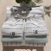 Juego de ropa de cama de cuatro piezas de gasa en capas grado A para maternidad e infantil, juego de tres piezas de algodón 100% para dormitorio de estudiante, funda de edredón, sábana, sábana ajustable, sábana plana