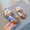 Zapatos de malla nuevos para bebé de primavera y verano, para niños y niñas de 1 a 2 años, suela de goma suave, transpirables, antideslizantes, casuales para niños pequeños