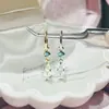 Brincos de argola em aço titânio de grau médico em formato de cruz nas cores verde Paraíba e verde menta, argolas com pino reto, tarrachas para cartilagem da orelha e joias de orelha