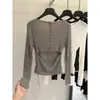 Elegante top de punto de manga larga con botones en la espalda y diseño calado, nuevo estilo de otoño 2026 para mujer, camiseta básica adelgazante con espalda abierta