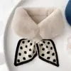 Cachecol Feminino para Outono e Inverno, Aquecedor de Pescoço Versátil, Gola de Tecido com Bolinhas Cruzadas de Pele de Coelho Sintética, Estilo Coreano Moderno e Quente