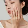 Anillo Popular de Trébol con Diamantes Completos para Mujer, Nicho de Lujo Ligero con Sensación de Alta Gama, No se Desvanece, Circonita Deslumbrante, Anillo Abierto Simple