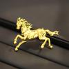 Broche de caballo tricolor personalizado con el zodiaco de Sun Cloud, nuevo, con forma de caballo que gotea, accesorios de animales para hombres y mujeres