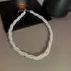 Collar de Perlas con Incrustaciones de Pedrería Multicapa Apilable Estilo Retro de Corte Lujo Ligero Sensación de Alta Gama Cadena para Clavícula Accesorio de Moda Versátil para Mujeres
