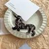 Yhj Nova Presilha de Cabelo de Cachorro Fofa Dachshund Pastor Alemão Grampo de Cabelo para Cabelo Meio Preso na Parte de Trás da Cabeça Presilha de Tubarão para Mulheres