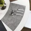 Nuevo Mantel con Forma de Abanico Estilo Chino con un Toque de Lujo Ligero, Adecuado para la Mesa de Restaurante de Hotel, Impermeable, Resistente al Aceite y Aislante al Calor