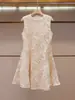 Shenzhen Nanyou Ropa Fina de Verano para Mujer Nueva Moda Francesa Encaje Calado Vestido Camiseta para Mujer