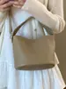 Moderna Bolso Cruzado de Hombro Único Nuevo Nicho para Viajes Diarios, Bolso Cubo Vintage Simple con Patrón de Lichi para Mujer