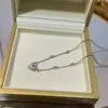 Collar de Zirconia Estilo Frío Amor para Mujer Sentido de Diseño Avanzado Lujo Ligero de Moda Estilo Metálico Combinable Collar de Celebridad Cibernética Clavícula