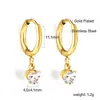 Pendientes de Zirconia de Lujo Ligero Estilo Europeo y Americano, Clavos Dulces y Sencillos en Forma de Corazón, Pendientes Chapados en Oro de Acero Inoxidable, Venta Directa del Fabricante