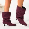 Venta al por mayor de fábrica Botas Apiladas Arrugadas para Mujer Punta Fina Tacón de Aguja Botas de Moda Botas Retro de Media Pantorrilla Tallas Grandes Botas de Mujer Otoño Invierno
