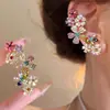 Pendientes de Flor Color-Blocking Dopamina para Mujer, Lujo Ligero, Diseño de Nicho de Alta Gama, Brazaletes de Oreja Únicos y Hermosos, Accesorios de Oreja Audaces y Elegantes