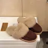 Pantuflas de estilo retro, con suela gruesa y forro de felpa para mujer, aptas para usar en exteriores, nueva colección otoño/invierno 2026, cálidas y acogedoras, con diseño de punta cerrada, parecidas a las pantuflas de algodón estilo Birkenstock