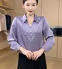 Nova camisa de manga comprida com design 2026 para mulheres, versátil e estilosa para o outono, modeladora e elegante, camisa básica da moda