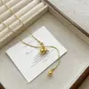 Collar Largo de Calabaza Metálica para Mujer, Joyería de Otoño e Invierno, Diseño de Lujo de Alta Gama, Cadena Versátil para Suéter, Accesorio de Moda