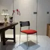Cadeira de Jantar Vintage com um Toque de Luxo Leve e de Alto Padrão, Mesa e Cadeiras de Jantar Retrô, Encosto de Madeira Maciça, Cadeira Estilo Minimalista Criativo Nórdico Bauhaus