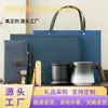 Artículos de recuerdo de la Asociación Cultural y Creativa de Egresados de la Universidad de Qinghai, personalizables con logo, incluyen tazas y libretas, perfectos como regalos de graduación