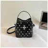 Bolso de hombro para mujer de estilo coreano, nicho, 2026, nuevo, moderno y único, bolso de axila de lunares de nicho