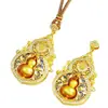 Tienda de Oro Mismo Estilo Arena Dorada Porcelana Azul y Blanca Incrustada de Diamantes Colgante de las Cuatro Bellezas de la Vida Nuevo Estilo Chino Hueco Colgante de Calabaza Cadena de Suéter