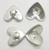 Fornecimento direto da fábrica de vários tamanhos de botão de tecido em formato de coração, botão base em formato de coração, face de alumínio em formato de coração, base de borracha em formato de coração, base de alumínio em formato de coração, atacado