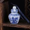 Pingente de Árvore de Natal Jingdezhen Decoração de Porcelana Azul e Branca Pingente Pequeno Vaso de General Vaso Pequeno Retrô Ornaments de Vento Criativos