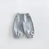 Leggings fofas com tema de gato para meninas, coleção de inverno 2026, calças de fleece grossas para bebês meninas, roupas de inverno infantis, zdk6649