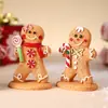 Escritorio de Navidad Adornos Pequeños Creativos Tienda de Resina Decoraciones Hombre de Jengibre de Navidad Muñeca Exhibición Regalo