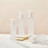 O Fabricante Original Fornece Frascos Cosméticos de 100-200ml com Ombro Reto, Corpo Fosco para Loção, Removedor de Maquiagem, com Bomba de Pressão em Estoque