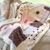 Manta de Pelúcia Creme para Soneca no Escritório Outono e Inverno, Xale Quente de Lã de Cordeiro Desenho Animado Fofo para Meninas