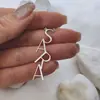 Collar con nombre de acero inoxidable para damas europeas y americanas, colgante con letras personalizadas, collar simple y moderno de acero de titanio, regalo de cumpleaños
