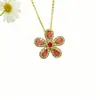 Pingente de Colar Flor de Cinco Pétalas de Zircônia Colorida Banhado a Ouro Cobre Moda Feminina Elegante Luxo Leve Floral em Formato de O Colar Atacado