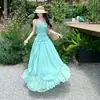 Nuevo vestido entallado para adelgazar con tiras en la espalda y detalles de encaje, vestido de tirantes largos para mujer en tela transparente