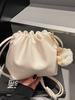 Bolso Cruzado Pequeño Nuevo para Mujer Primavera/Verano 2025, Bolso de Hombro Plegado con Cordón, Elegante Bolso Cubo de Color Sólido con Textura para Viajes Diarios
