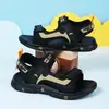 Sandalias para Niños 2026 Nuevo Estilo Niños Medianos y Grandes Estilo Coreano Verano Bebé Niños Antideslizantes Suela Suave Zapatos para Playa Estudiante