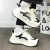Tenis de suela gruesa Diseño Original de Mujer Combinan con Todo 2025 Primavera y Otoño Nuevos Combinan con Todo Retro Aumentan la Altura Zapatos Torre Ins de Moda
