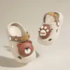 Tamancos Infantis para Meninos e Meninas, Tubarão de Desenho Animado Sola Macia Antiderrapante Chinelos de Casa, Uso Externo para Bebês e Crianças Pequenas