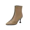 Zapatos de tacón alto talla grande para mujer Europa y Estados Unidos 48 botines botines moda nuevo cremallera frontal botines de cuero punta 40 comercio exterior botines con remaches algodón