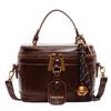 Este ano, a bolsa pequena popular feminina 2024, nova moda, bolsa portátil, bolsa de mensageiro de alta qualidade, textura retrô, estilo estrangeiro