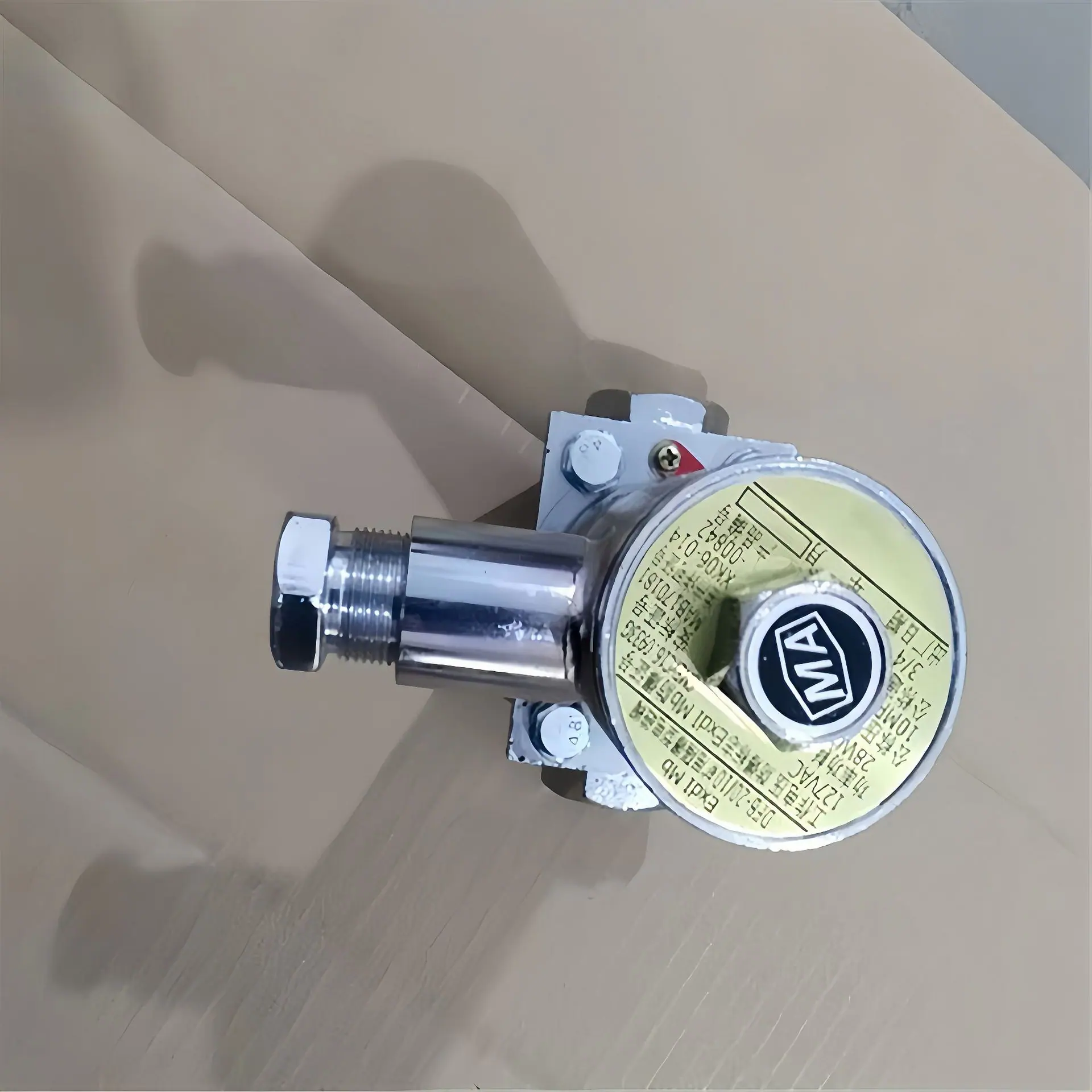 5矿用隔爆型电磁阀.jpg
