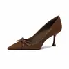 Sapatos de Salto Alto Bico Fino para Mulheres, Novo Estilo Primavera 2025, Sapatos de Salto Fino com Laço, Sapatos de Calçar Baixos