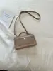 Bolso pequeño retro esmerilado de nicho de moda transfronterizo para mujer, nuevo modelo 2026, bolso cruzado de bloques de color, bolso cuadrado pequeño elegante y simple